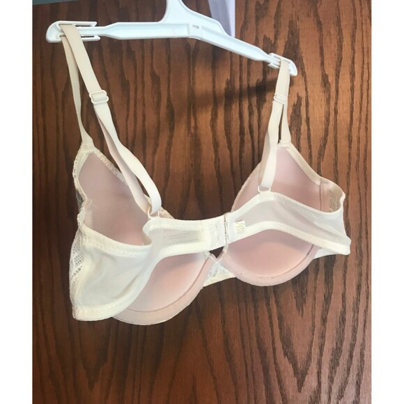 Jessica Simpson Bra Size 36 C NWOT T-Shirt Bra Lace Nude Padded - Picture 2 of 3
